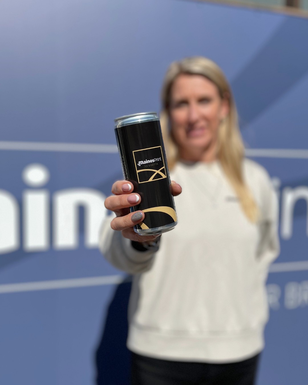 Tölkit omalla painatuksella